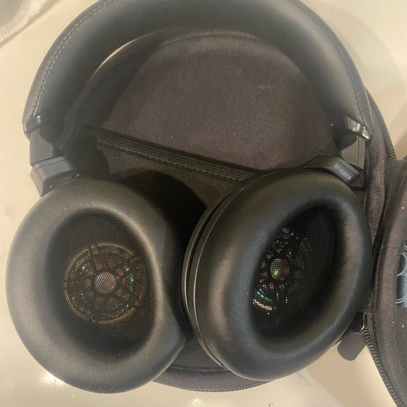 Panasonic over the ear headphones - Picture 2 of 4